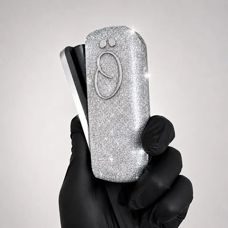 IQOS Iluma i simli kılıf Bright Dream, gümüş holografik